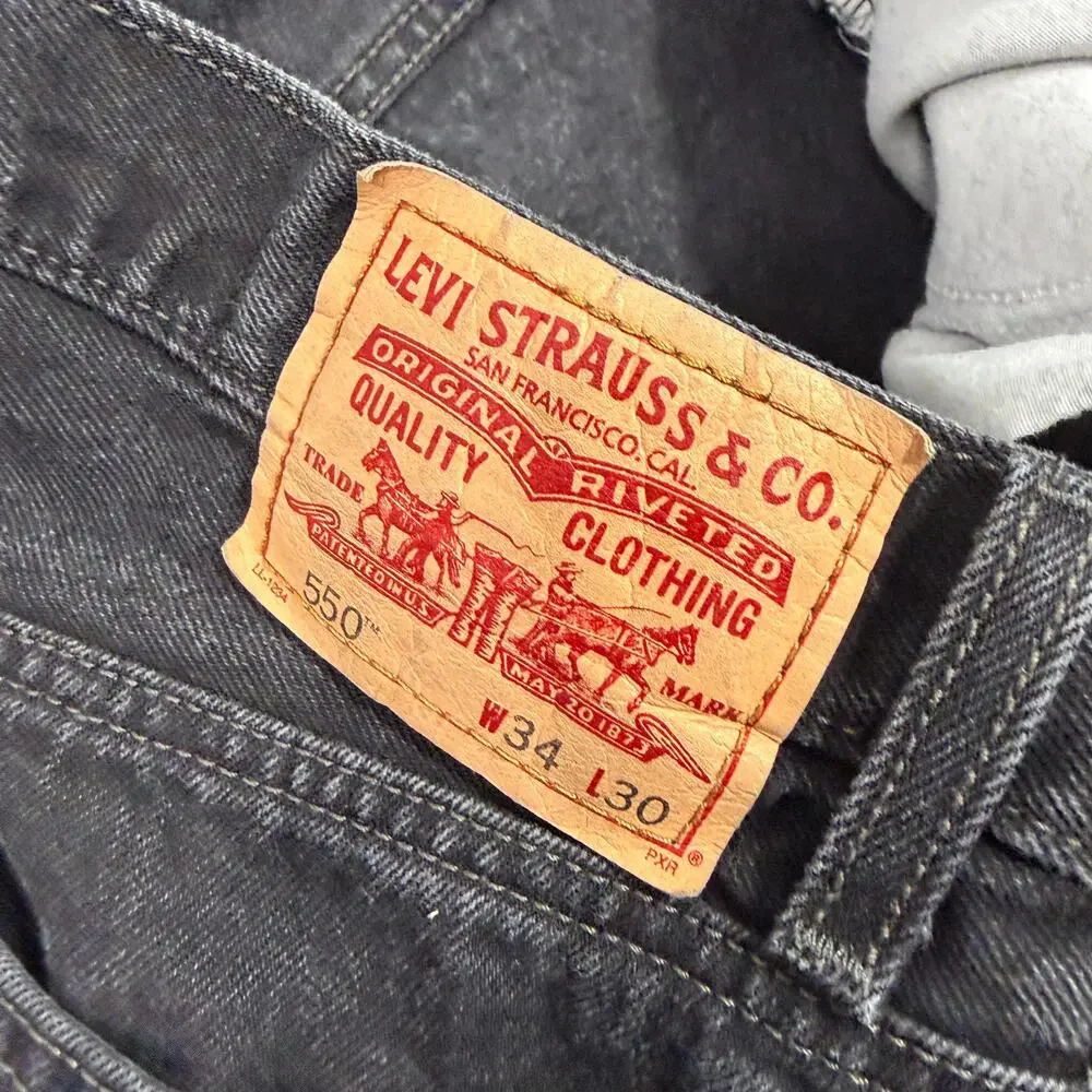 Vintage Levis 550 Relaxed Fit Jeans Men's 34x30 Black Denim y2k 2007 Western
